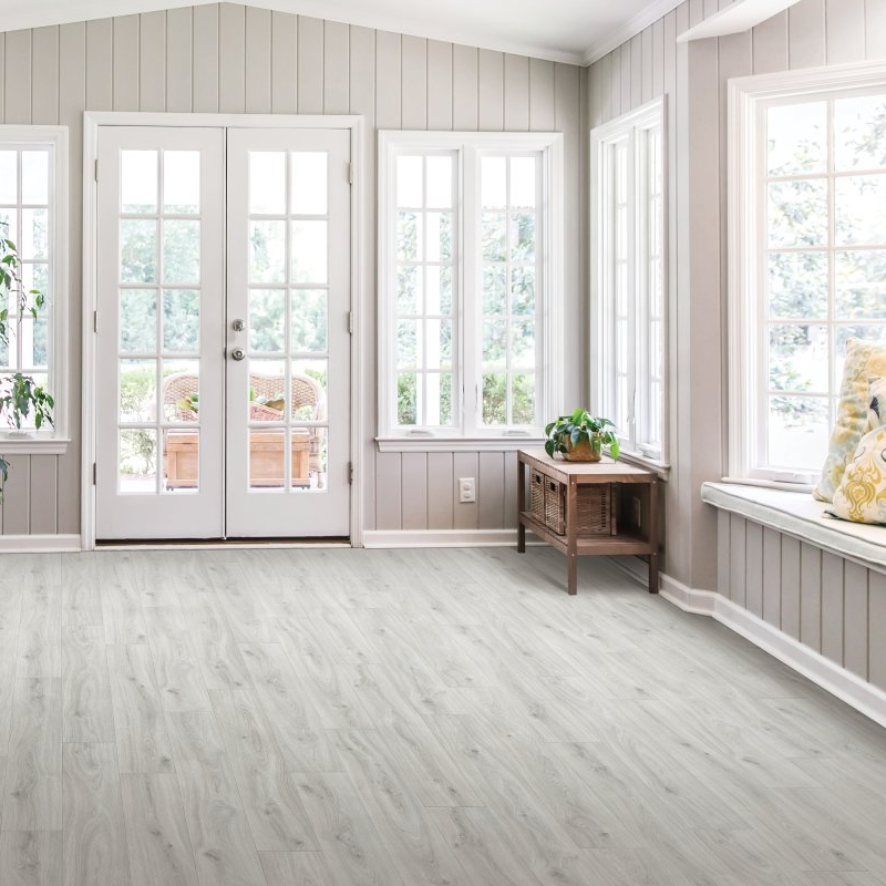 Master Warehouse LLC providing pet-friendly waterproof vinyl flooring in Whatcom and Skagit County, WA - Gateway - Hamilton Close